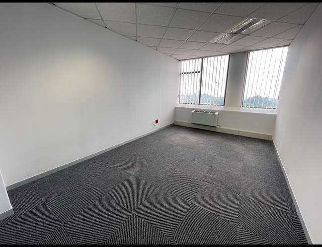 326M² OFFICE TO LET IN PARKTOWN